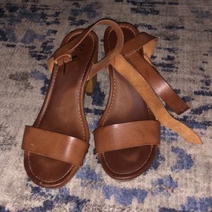 Mia Manuela block chunky platform heel sandal size 10.